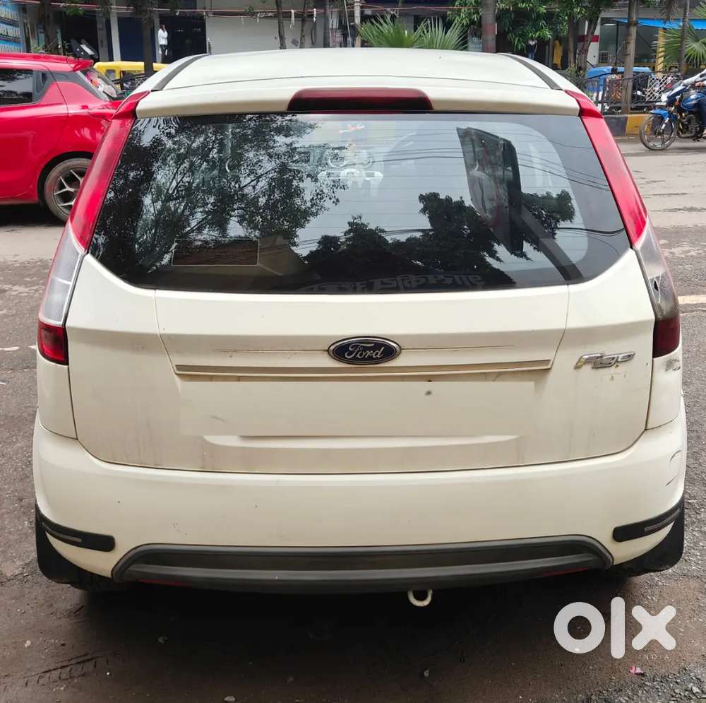 Ford Figo Petrol Zxi 2014 Year Car