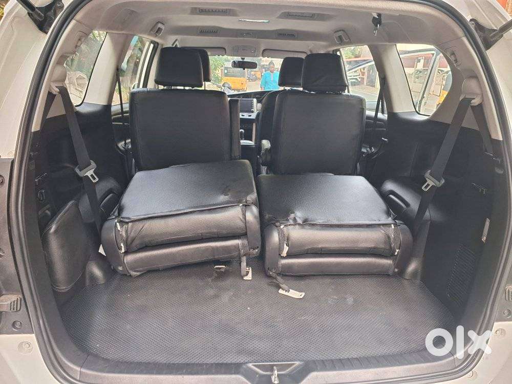 Toyota Innova Crysta 2.4 G Mt, 2025, Diesel
