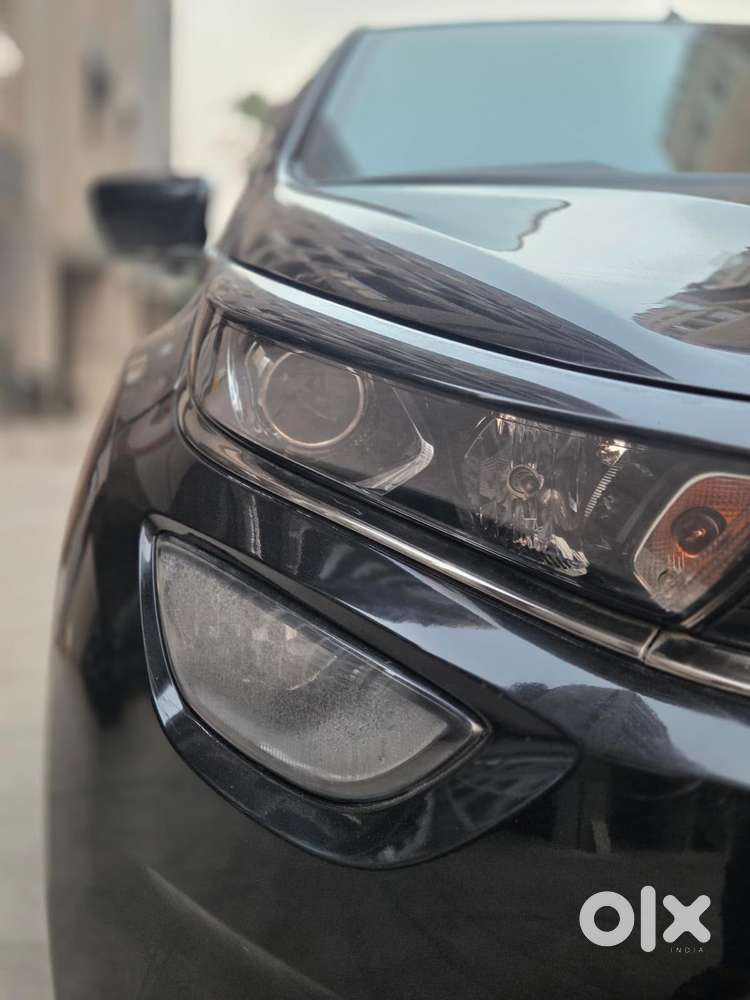 Tata Altroz Xz Plus (s) Dark Edition, 2023, Petrol