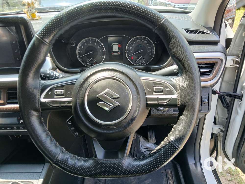 Maruti Suzuki Brezza 1.5 Zxi Smart Hybrid, 2023, Petrol
