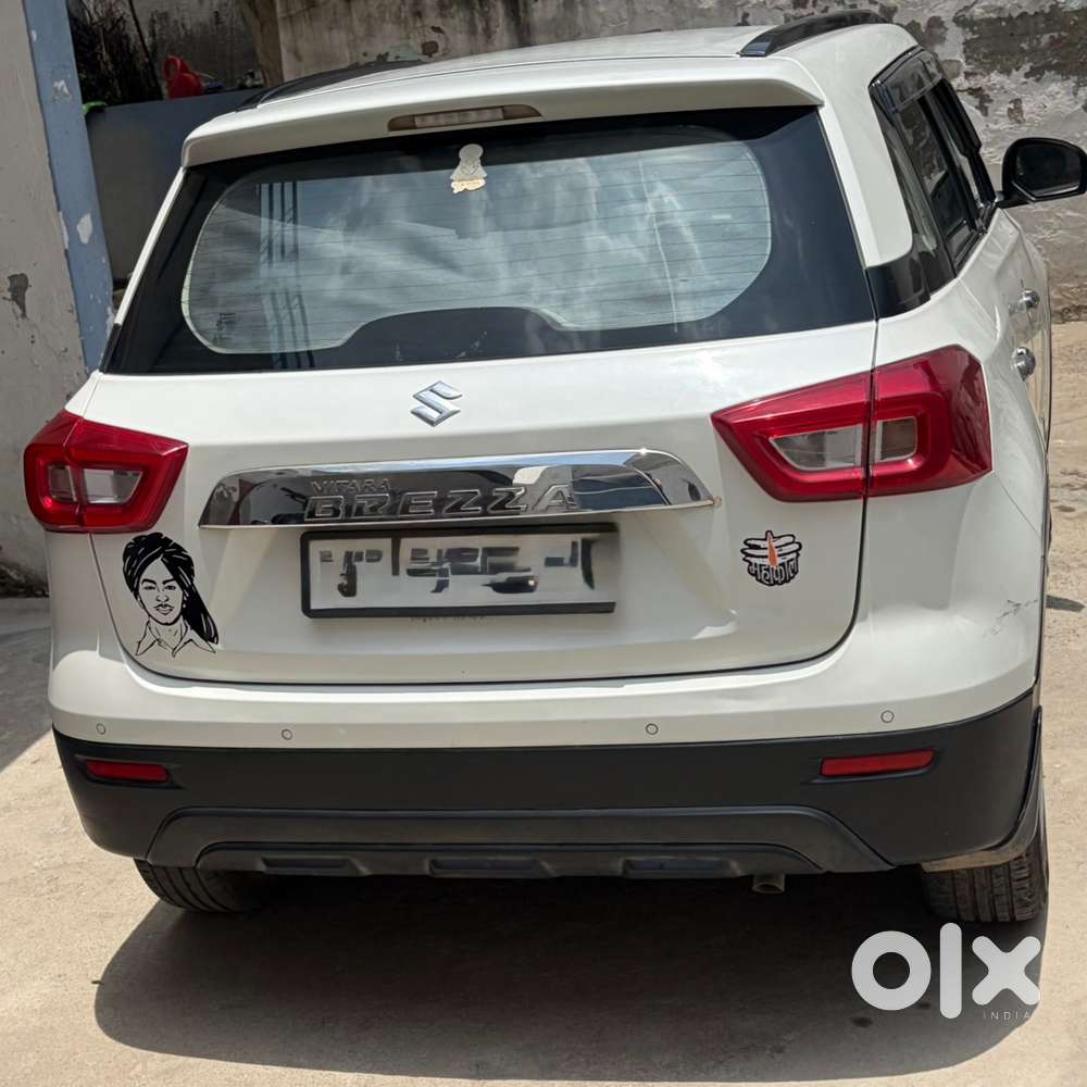 Maruti Brezza Vxi At 2020 Model