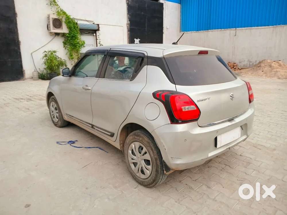 Maruti Suzuki Swift Vxi, 2022, Petrol