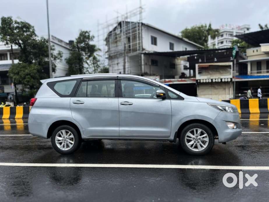 Toyota Innova Crysta 2.4 G Mt, 2018, Diesel