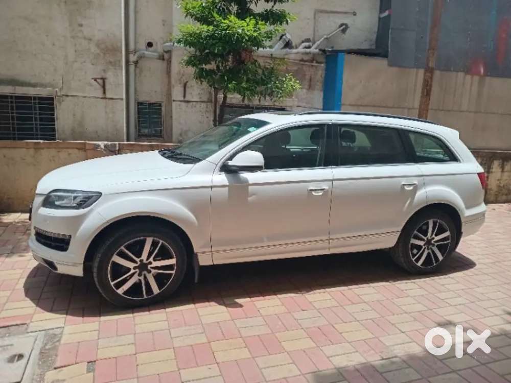 Audi Q7 2010 V8