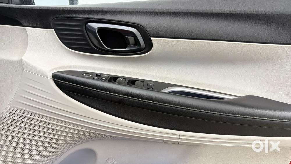 Hyundai New I20 1.2 Asta (o) Mt, 2023, Petrol