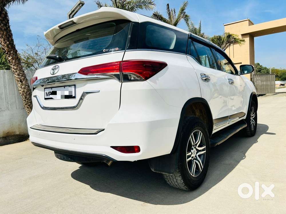 Toyota Fortuner [2021-ongoing] 2.8 2wd Diesel Mt, 2020, Diesel