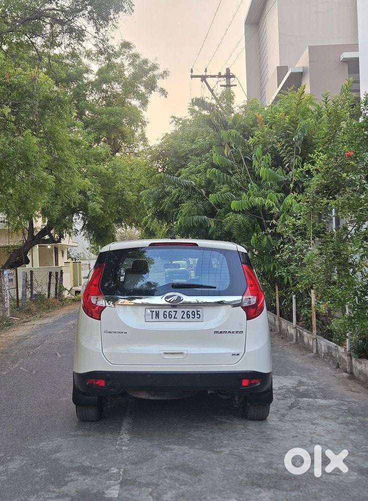 Mahindra Marazzo M8, 2018, Diesel