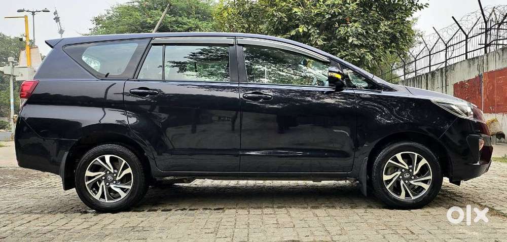 Toyota Innova Crysta 2.7 Gx Limited Edition At 7 Str, 2021, Petrol