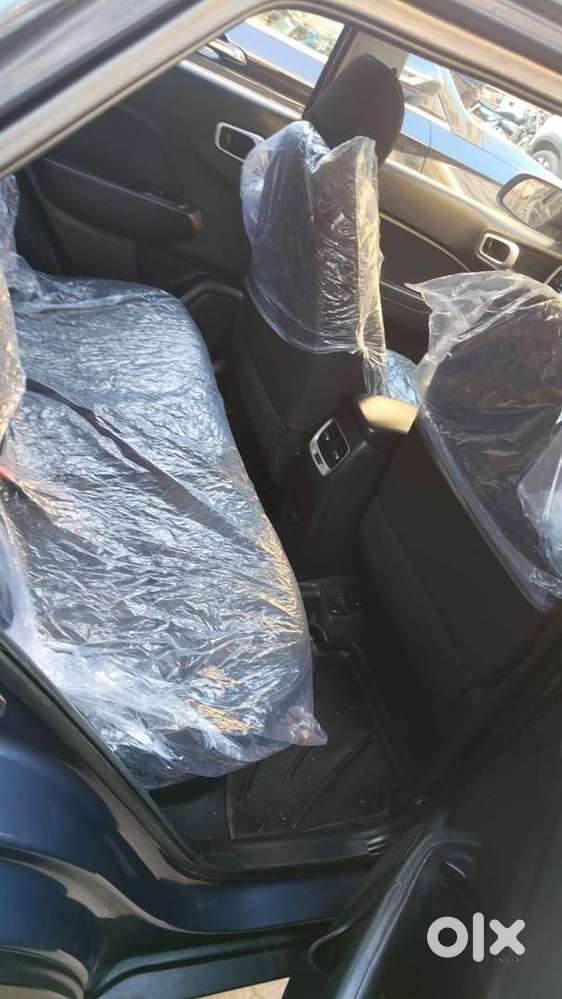 Hyundai Venue Sx(o) 1.0 Turbo Dct Knight Edition Dual Tone, 2020, Pe..