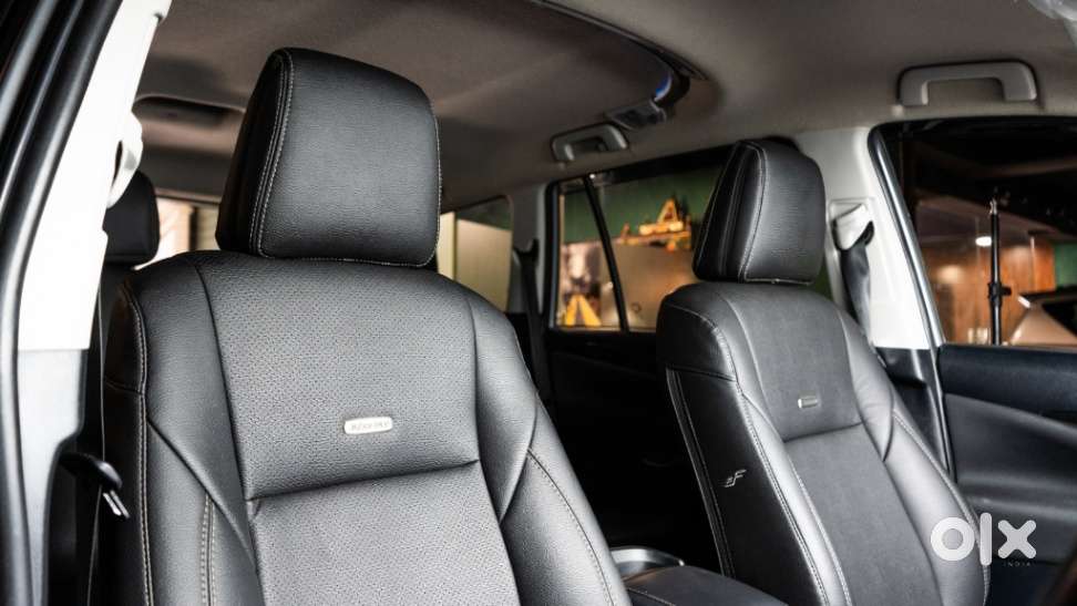 Toyota Innova Crysta 2.4 V 7 Str, 2025, Diesel