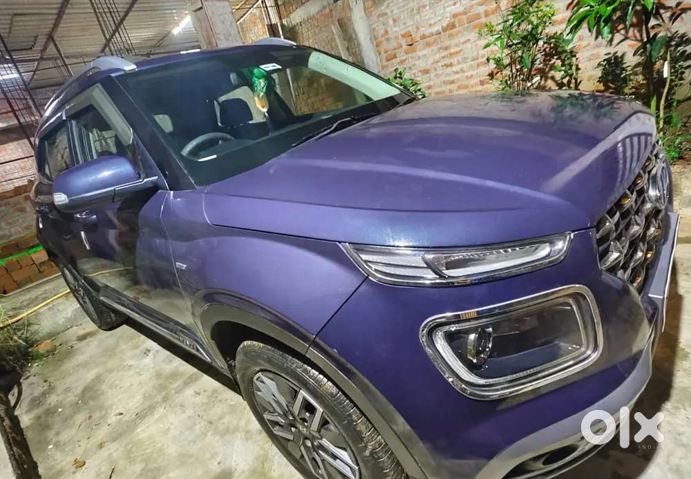 Hyundai Venue 2022 Petrol Well Maintained