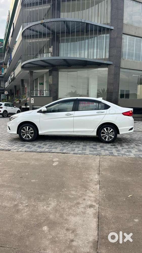 Honda City I-vtec V, 2020, Petrol