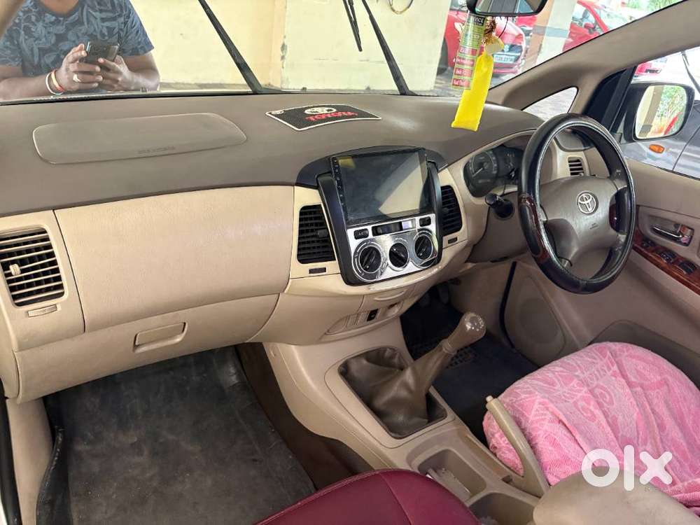 Toyota Innova 2.5v (2007)  Rc Valid May 2028  Showroom Track Record