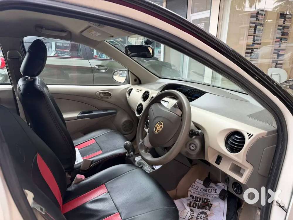 Toyota Etios Liva 2016