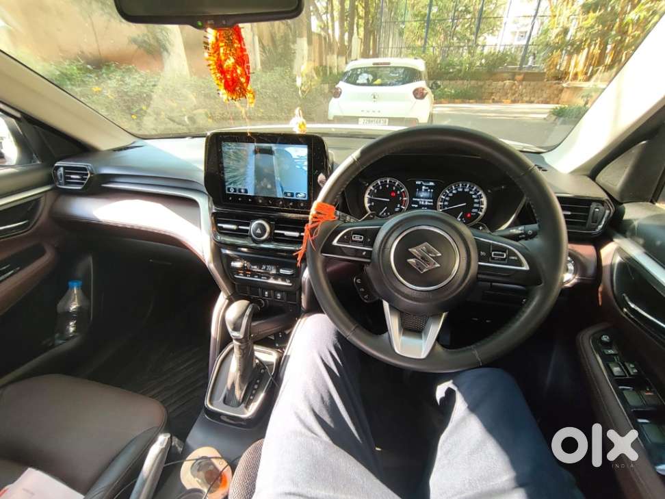 Maruti Suzuki Grand Vitara 1.5 Alpha Smart Hybrid Dual Tone, 2022, P..