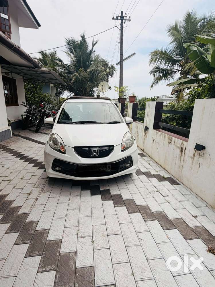 Honda Brio Vx Petrol 2016