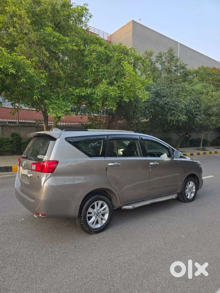 Toyota Innova Crysta [2020-ongoing] 2.4 Vx 7 Str, 2017, Diesel
