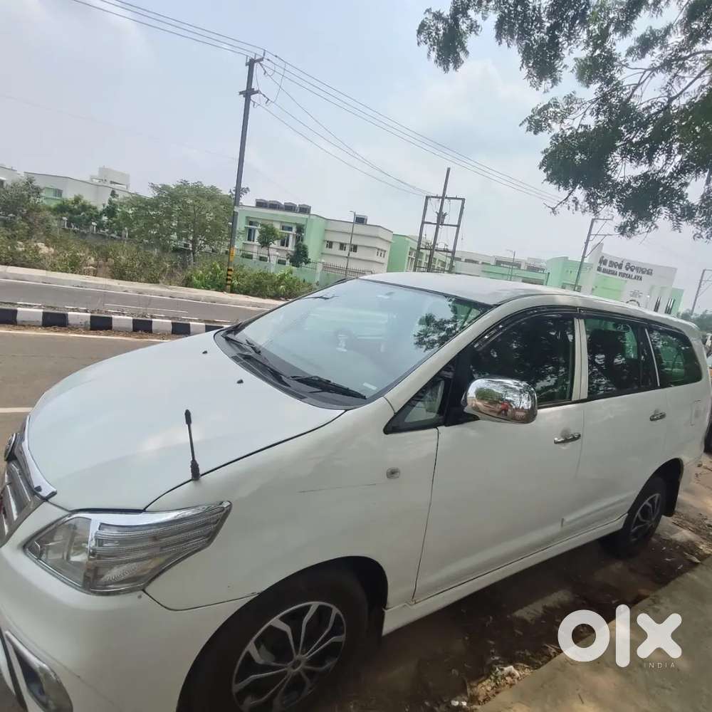 Toyota Innova 2.5 Gx 2015
