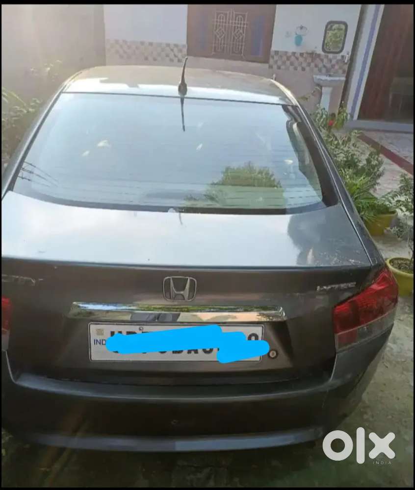 Up70( Allahabad) Honda City 2009 Petrol & Cng 83000 Km Driven