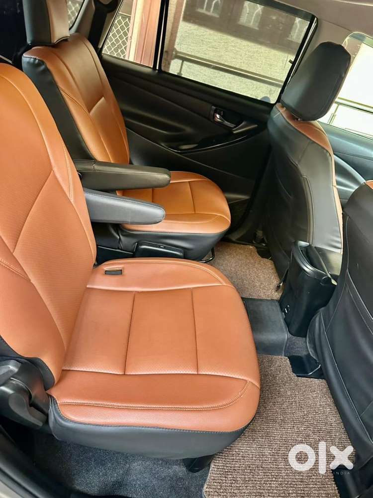 Toyota Innova Crysta 2016 Diesel Well Maintained