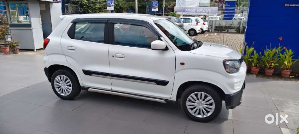 Maruti Suzuki S-presso Vxi Plus, 2022, Petrol