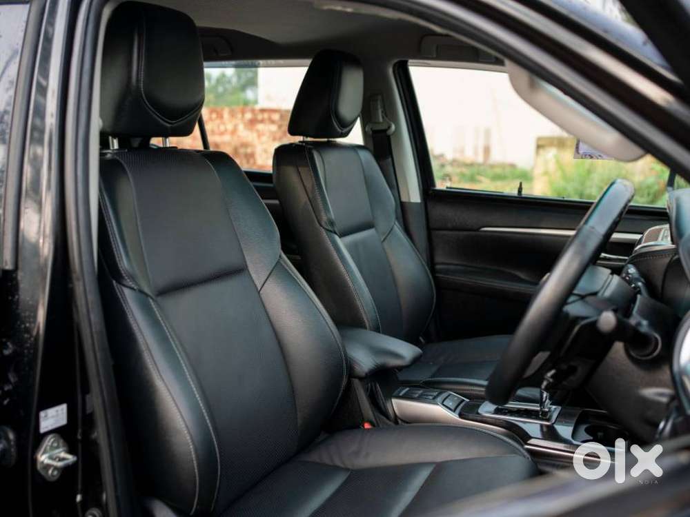 Toyota Fortuner 4x2 At 2.7 Petrol, 2022, Petrol