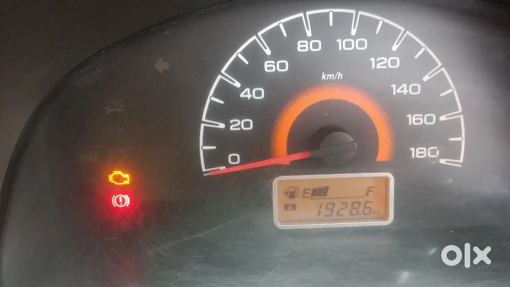 Maruti Suzuki Alto Lxi, 2016 Petrol Manual