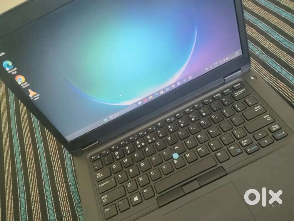 Dell Latitude 5490 with original charger very Good Condition!