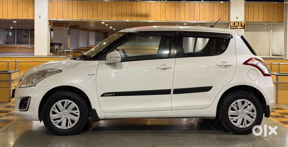 Maruti Suzuki Swift Vxi With Abs, 2014, Petrol