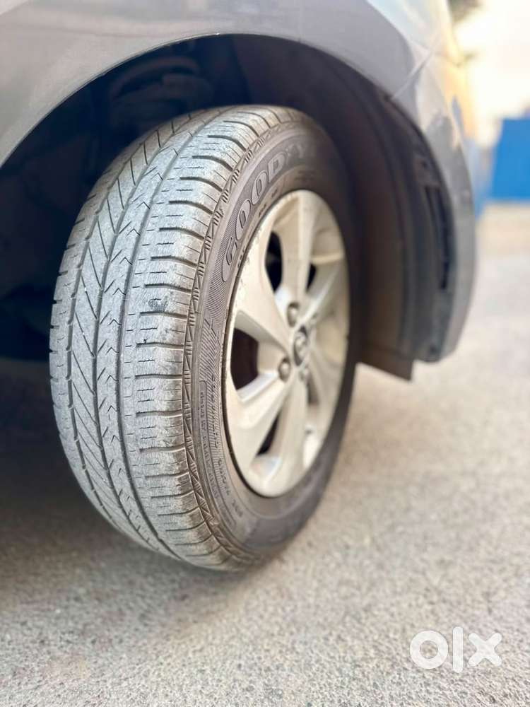 Hyundai Xcent 1.2l Kappa Dual Vtvt 5-speed Manual Base, 2019, Petrol