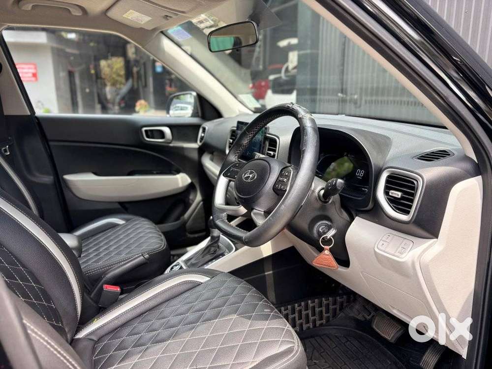 Hyundai Venue 1.0 S (o) Turbo Dct, 2024, Petrol