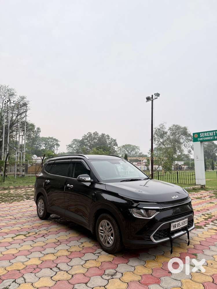Kia Carens Petrol Manual 2025
