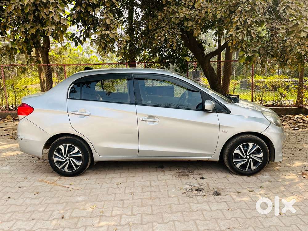 Honda Amaze 2013 Diesel Well Maintained