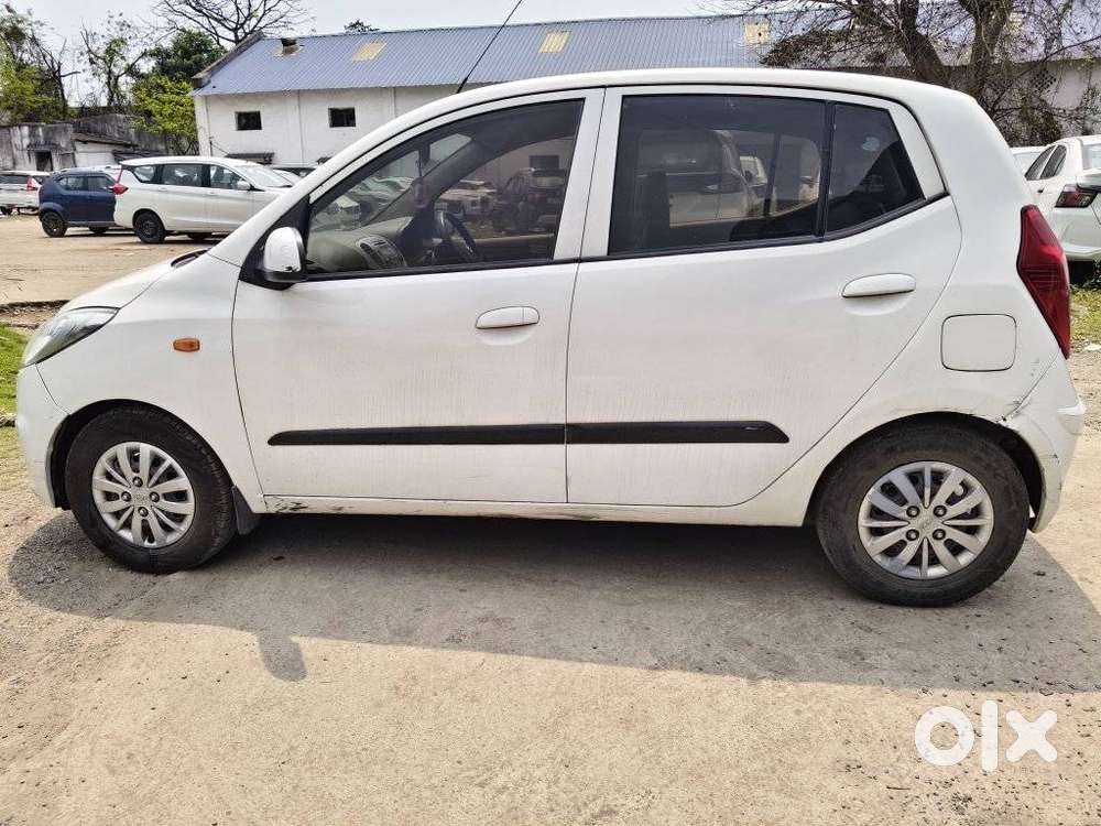 Hyundai I10 Sportz, 2014, Petrol