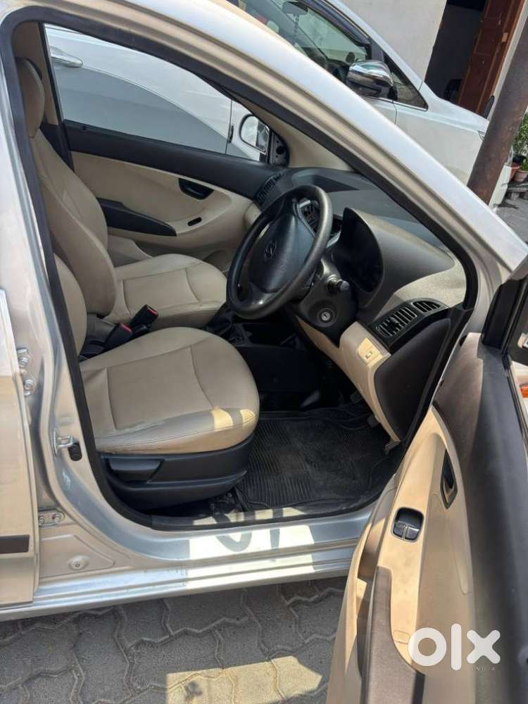 Tata Nexon, 2022, Petrol