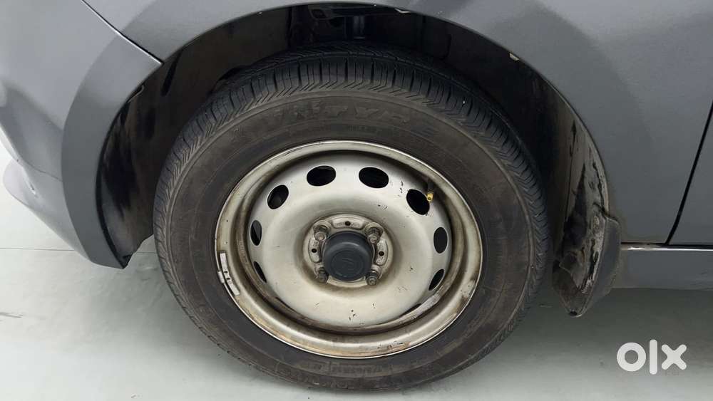 Tata Tiago 1.2 Revotron Xm Cng, 2023, Cng & Hybrids