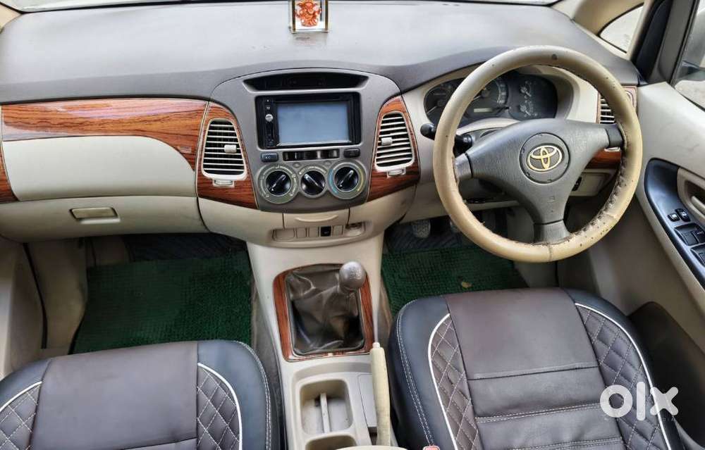 Toyota Innova 2004-2011 2.5 G4 Diesel 8-seater, 2008, Diesel