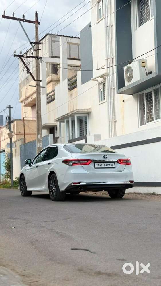 Toyota Camry Hybrid, 2022, Petrol