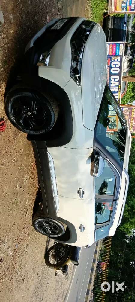 Maruti Suzuki Brezza 2023 Hybrid Manual