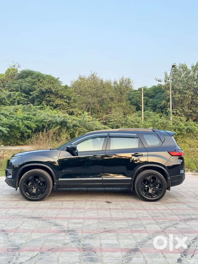 Tata Safari Accomplished X Plus 7 Str Dark Edition, 2024, Diesel