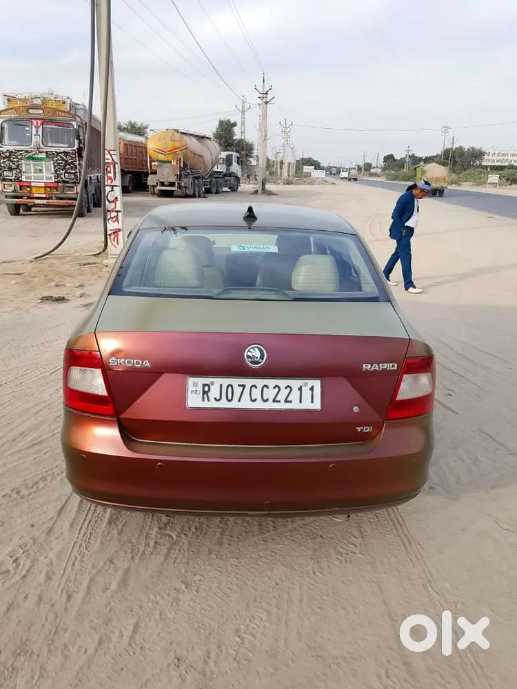 Skoda Rapid Ambition Diesel 2013