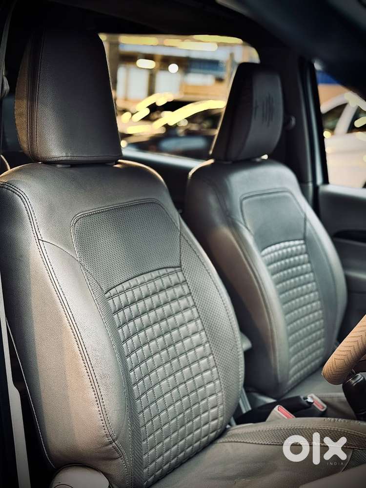 Maruti Suzuki Ertiga Zxi Plus Shvs, 2022, Petrol