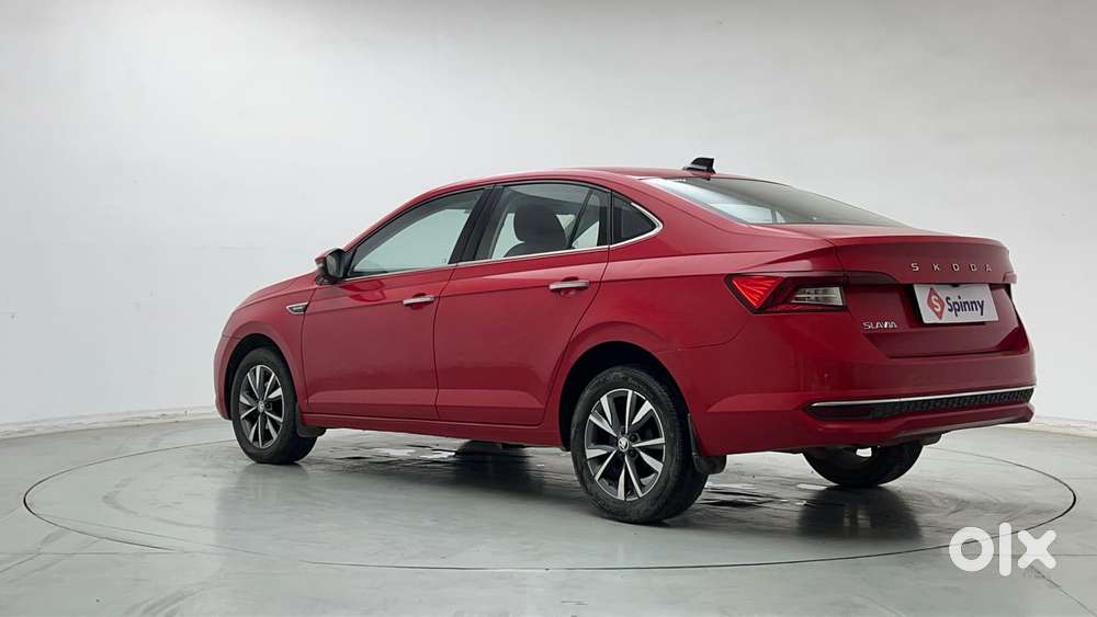 Skoda Slavia Style 1.0l Tsi At, 2022, Petrol