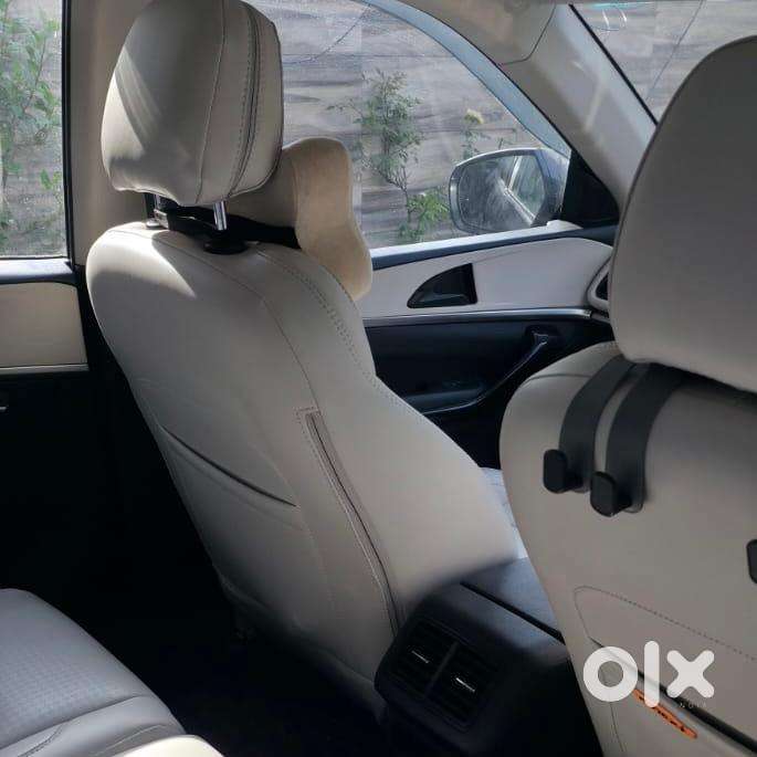 Mahindra Xuv700 2024