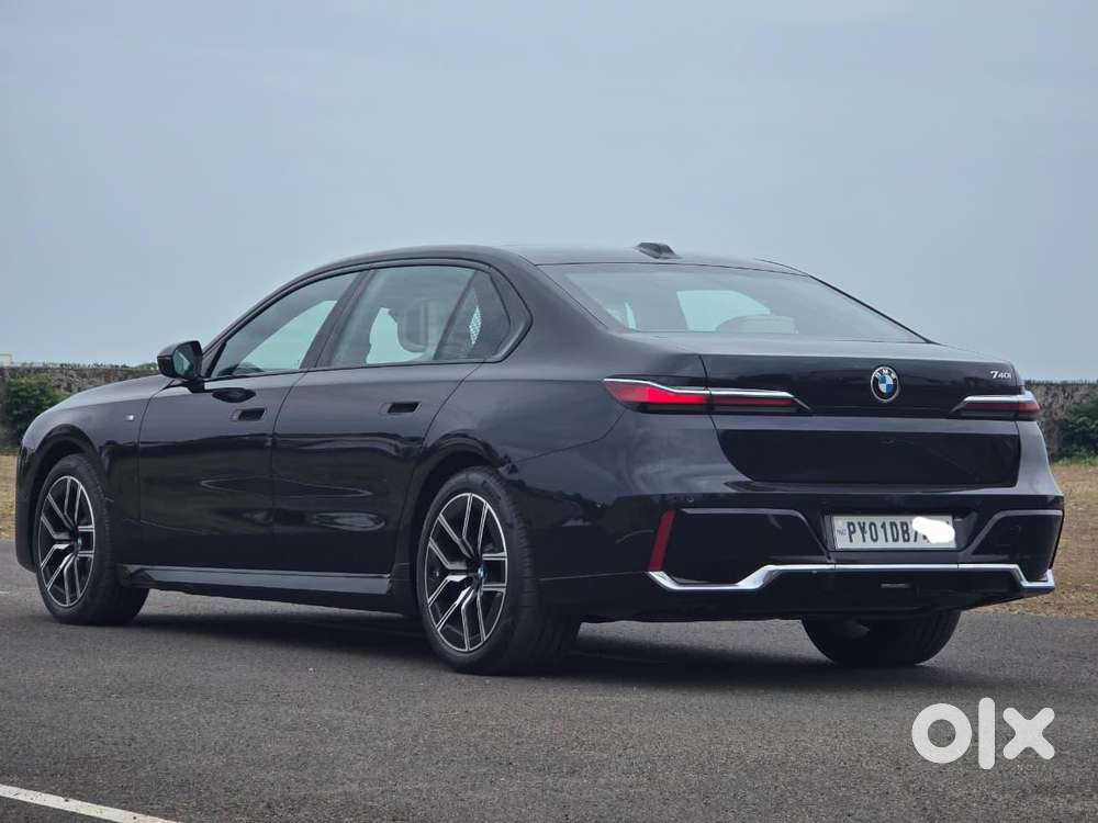 Bmw 7 Series 3.0 740i Sedan, 2023, Petrol