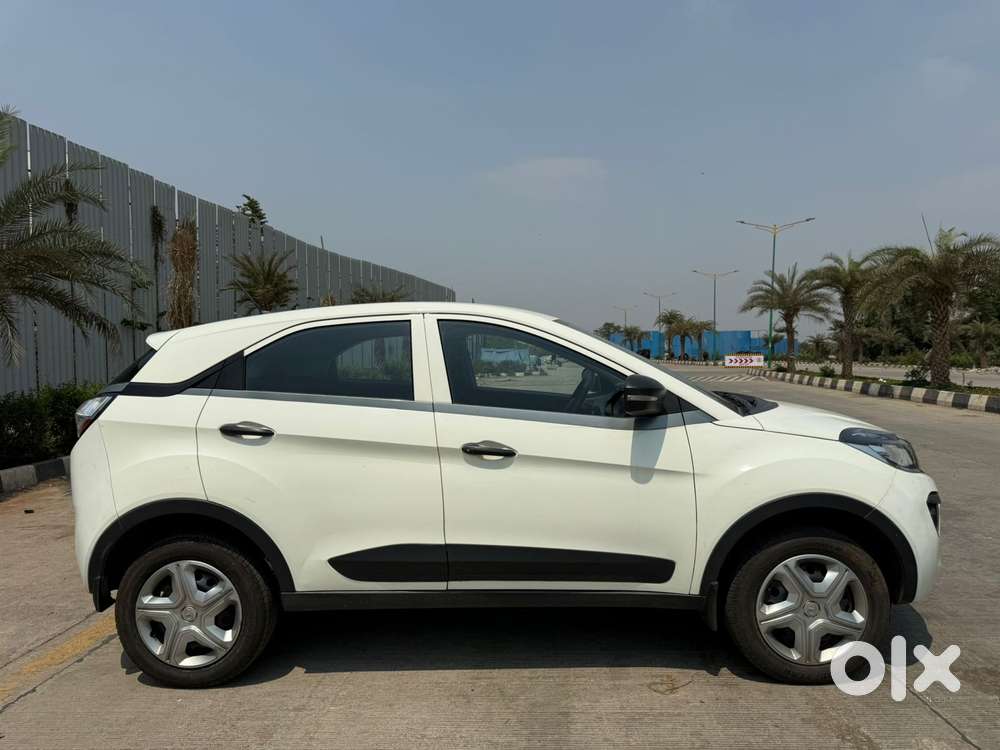 Tata Nexon 1.2 Revotron Xm, 2018, Petrol