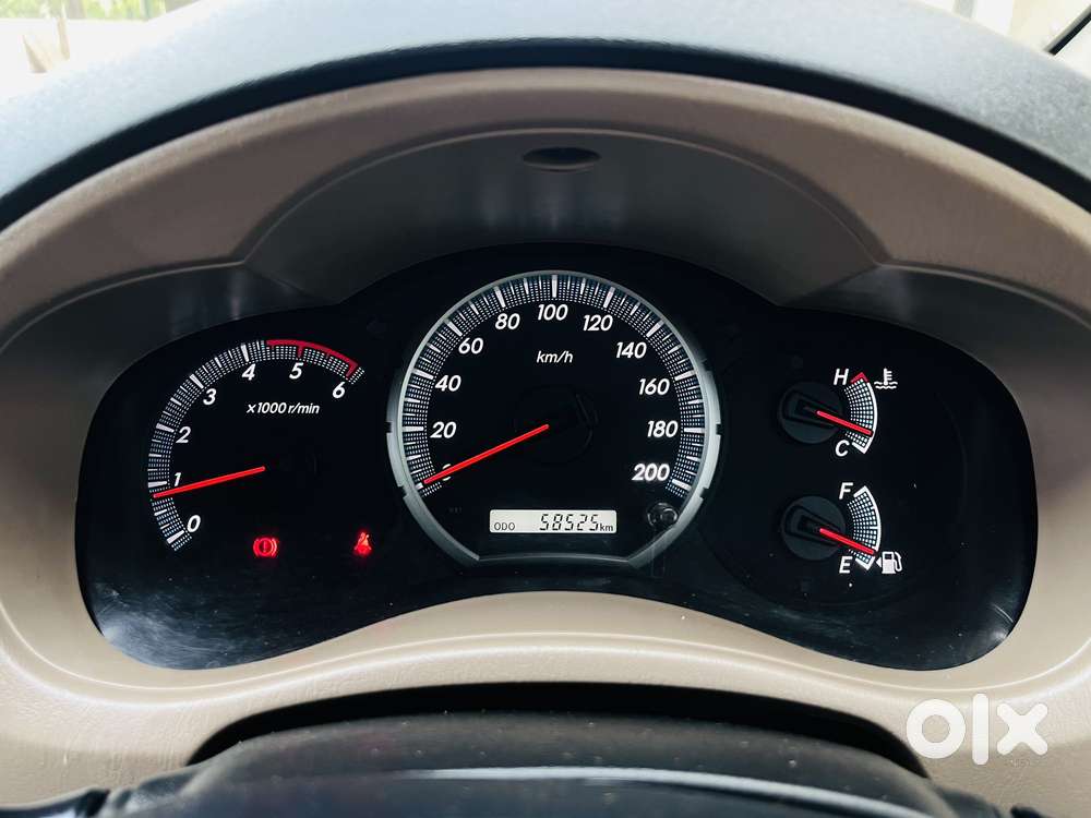 Toyota Innova 2.5 Vx 8 Str, 2015, Diesel