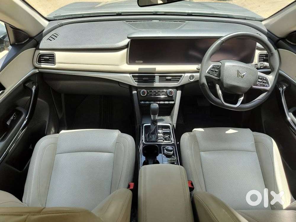 Mahindra Xuv700 2.2 Ax 7 Diesel At Luxury Pack Str, 2023, Diesel