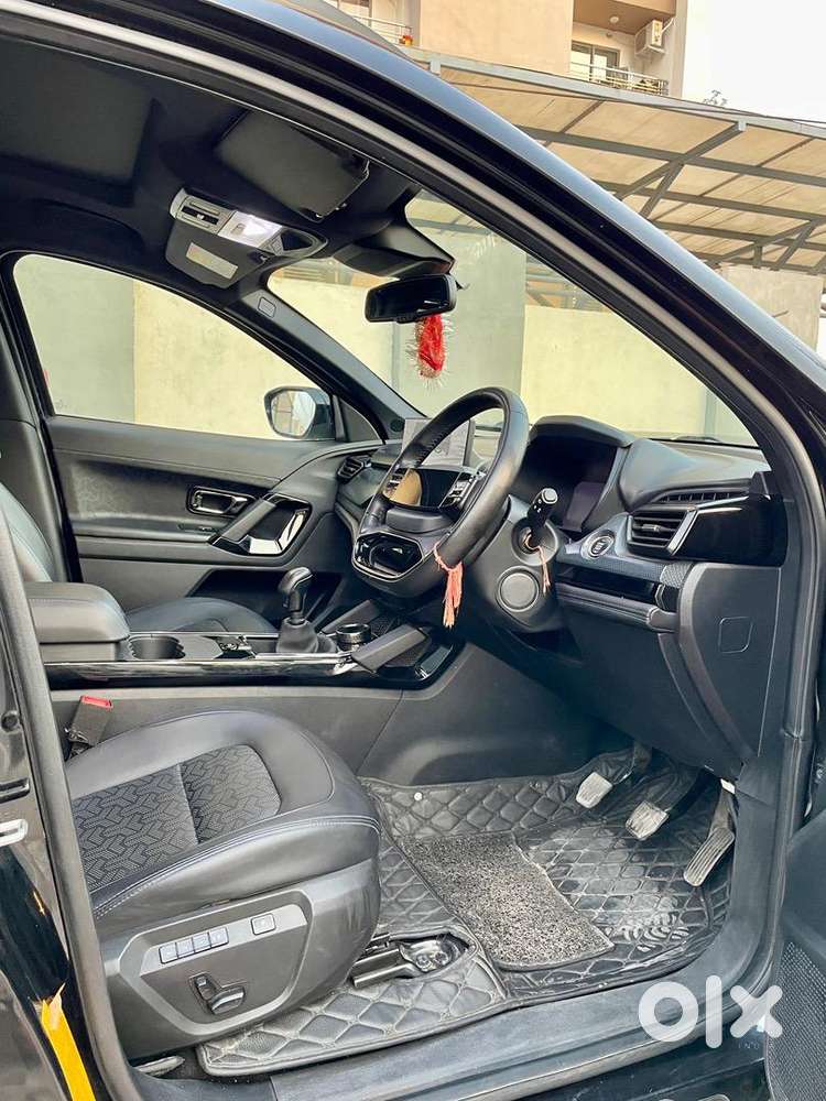 Tata Safari Accomplished Top End