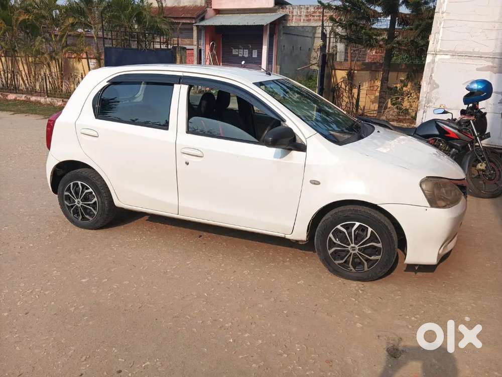 Toyota Etios Liva 2016 Diesel 80000 Km Driven